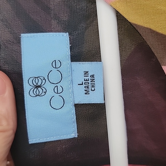 CeCe Women's Top Soft Flowy Large Lined Floral Ruffle Sleeves Short Sleeves - Picture 3 of 6